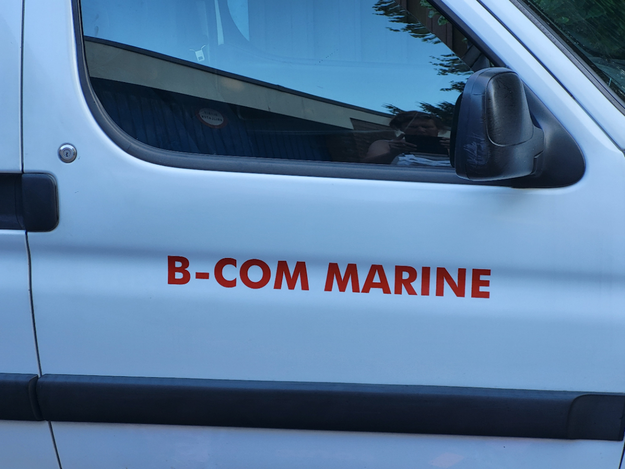 B-COM MARINE serviceauto